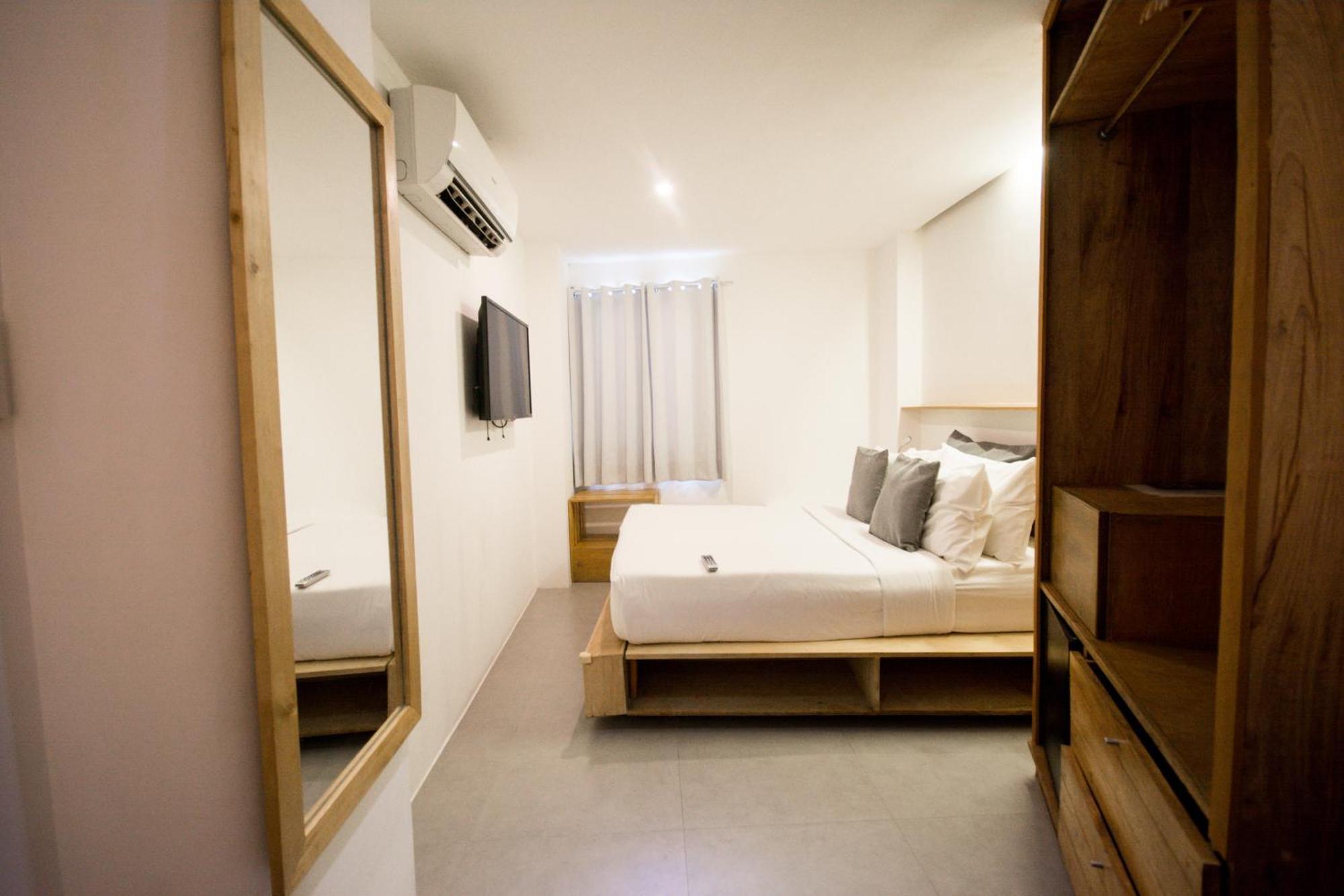 Zuzuni Boutique 3*