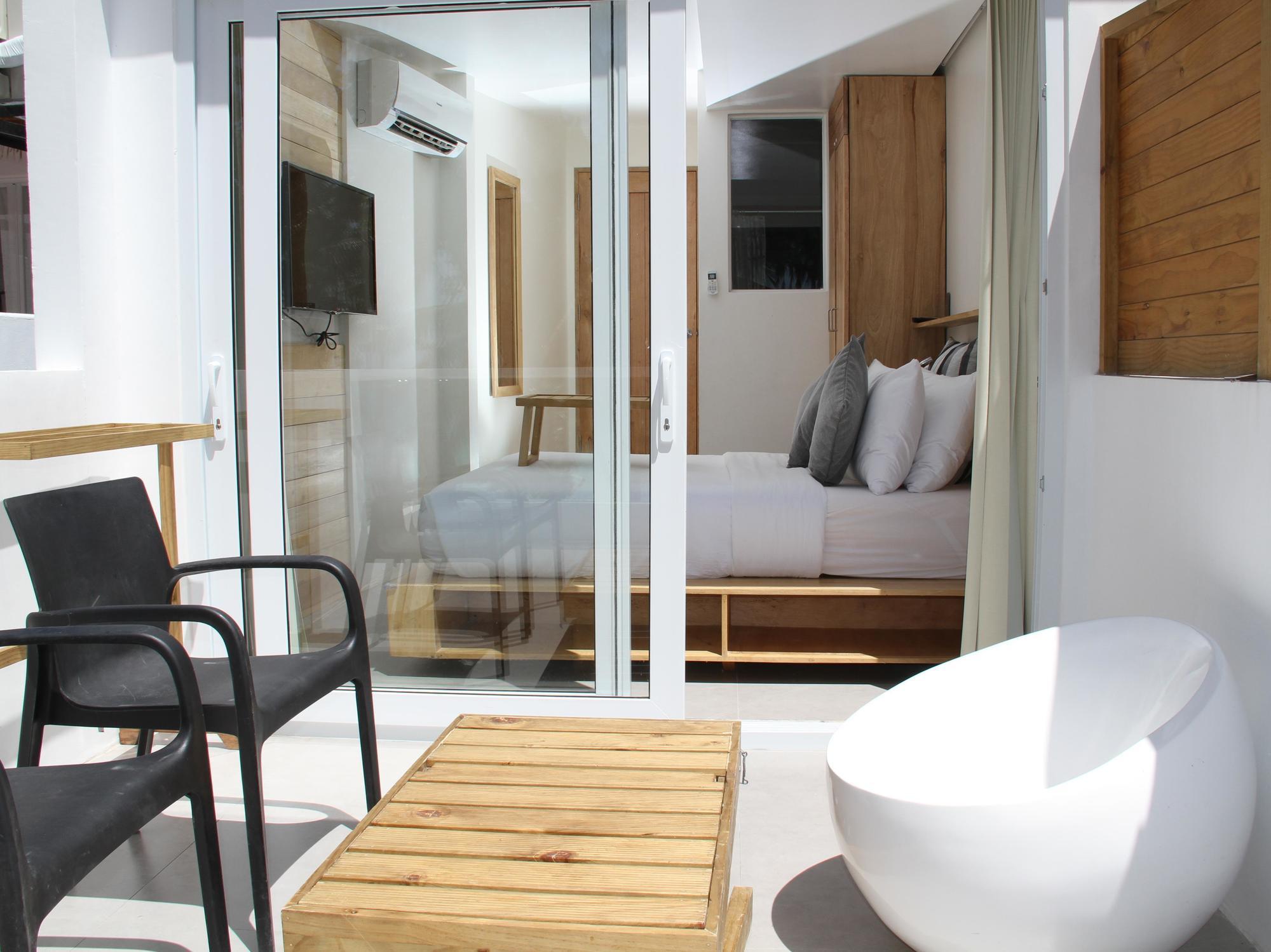Zuzuni Boutique Resort Balabag (Boracay)