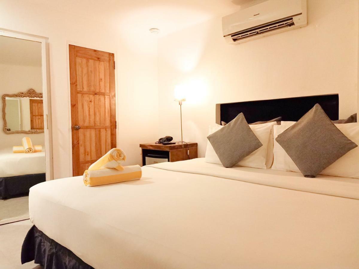 Zuzuni Boutique 3*