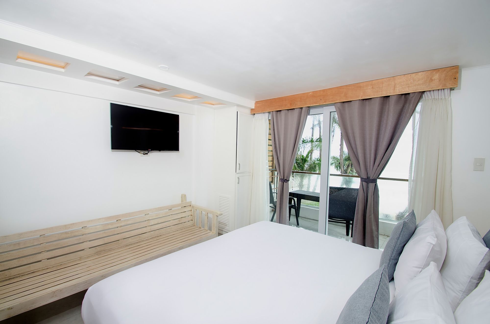 Zuzuni Boutique Balabag (Boracay)